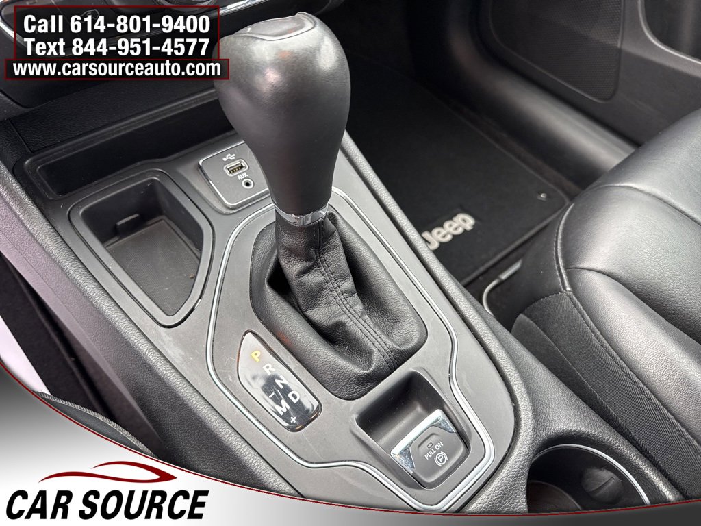 Used 2019 Jeep Cherokee Latitude Plus image 19