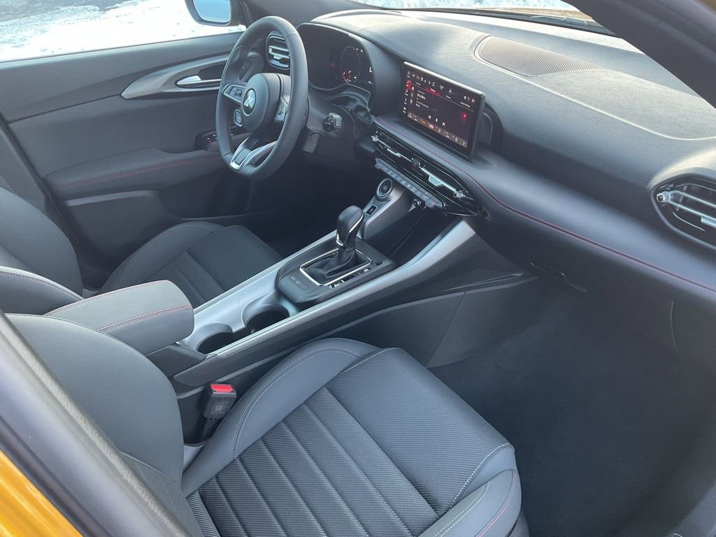 Used 2024 Dodge Hornet GT w/ GT Blacktop Package image 18