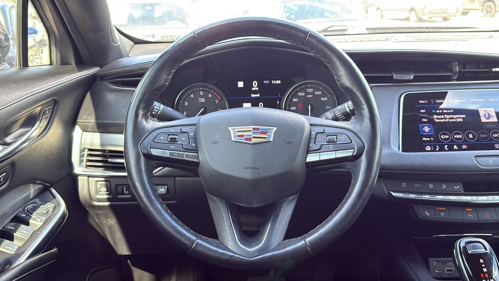 Used 2021 Cadillac XT4 Premium Luxury image 19