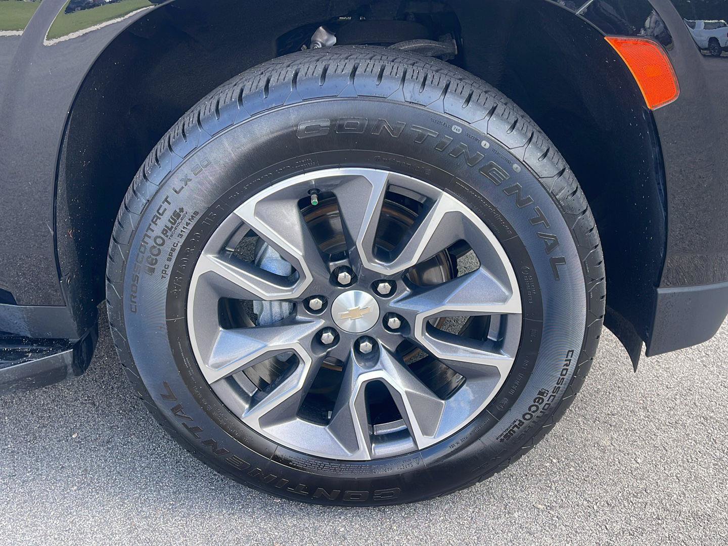 Used 2022 Chevrolet Tahoe LT w/ LT Signature Plus Package AWD/4WD image 9