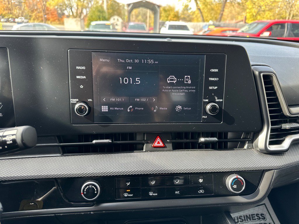 Used 2023 Kia Sportage LX image 24