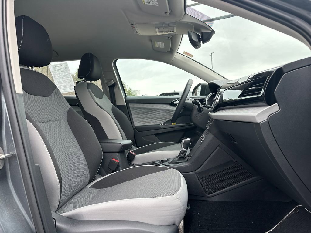 Certified 2023 Volkswagen Taos S image 15