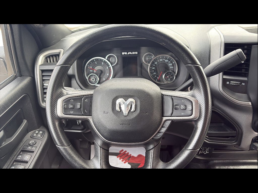 Used 2024 RAM 2500 Tradesman w/ Chrome Appearance Group image 13