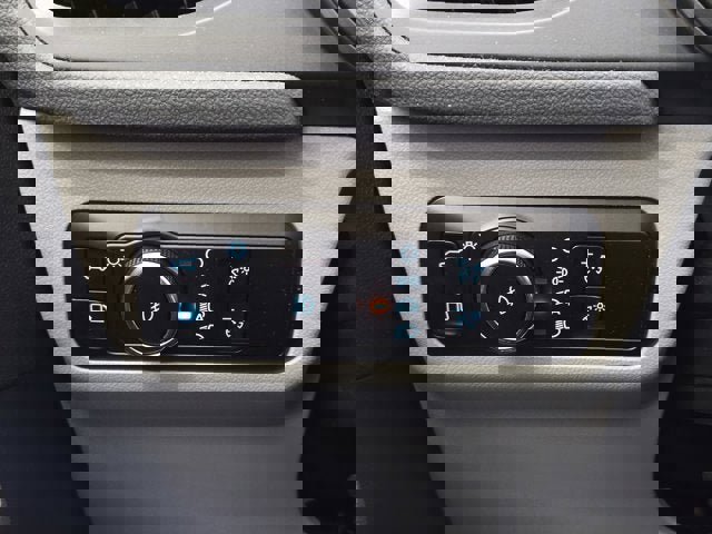 Used 2023 Ford Escape SE image 22