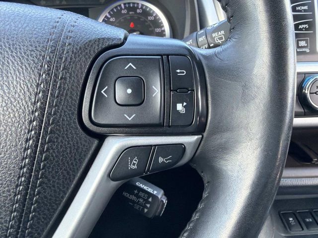 Used 2019 Toyota Highlander Limited image 24