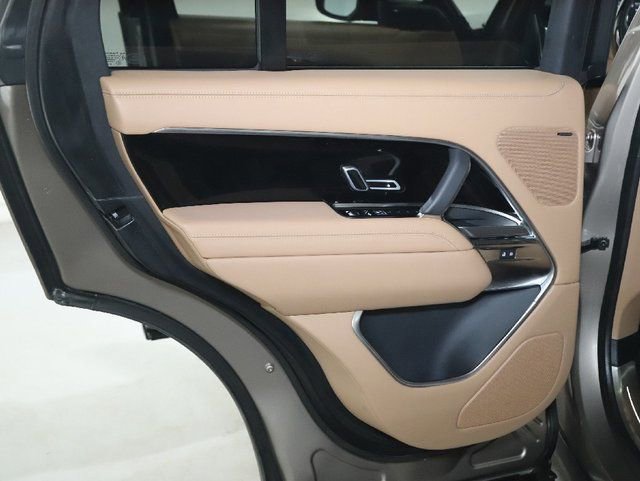 Used 2023 Land Rover Range Rover SE image 34