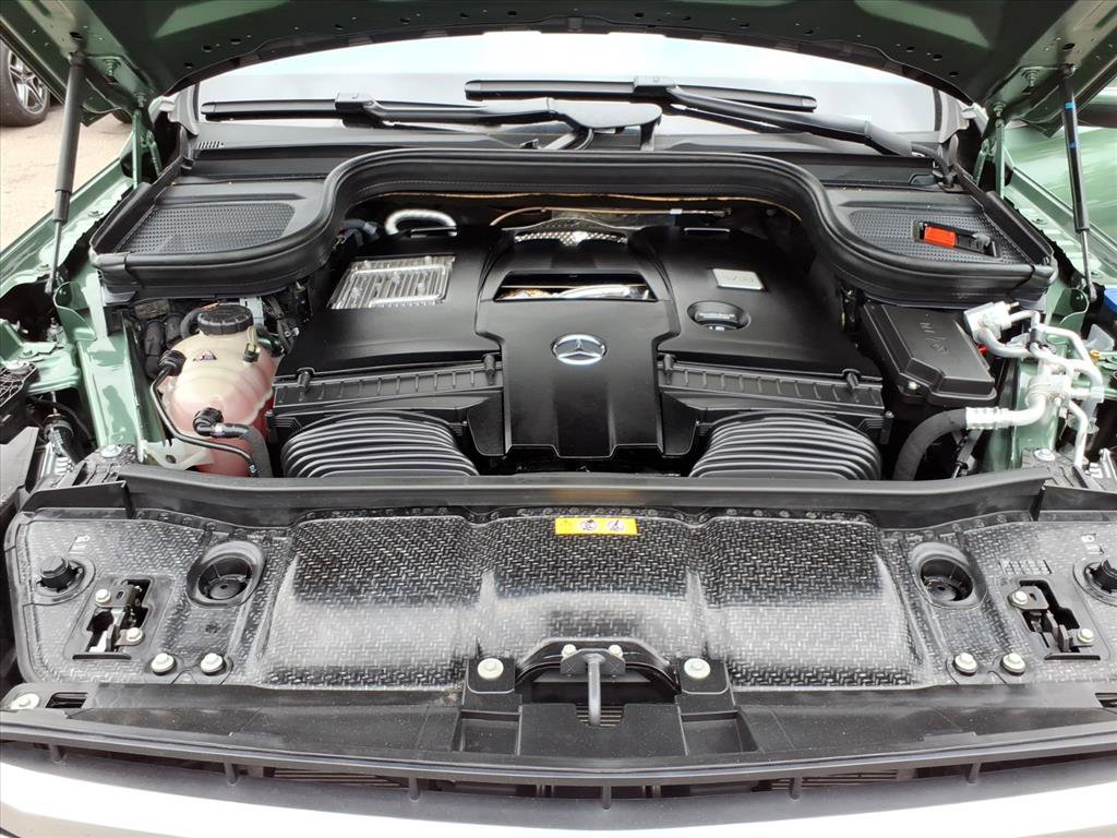 Certified 2025 Mercedes-Benz GLS 580 4MATIC image 10