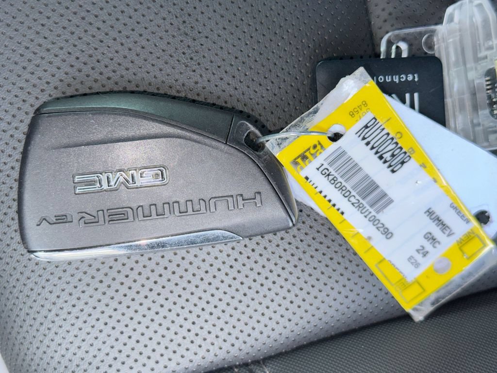 Used 2024 GMC Hummer EV 3X AWD/4WD image 37