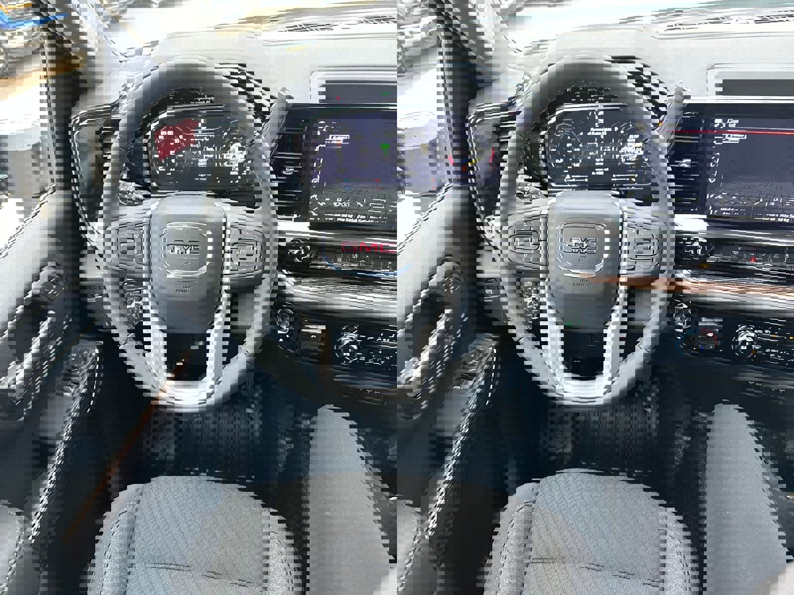 New 2026 GMC Sierra 3500 SLE w/ SLE Convenience Package image 13