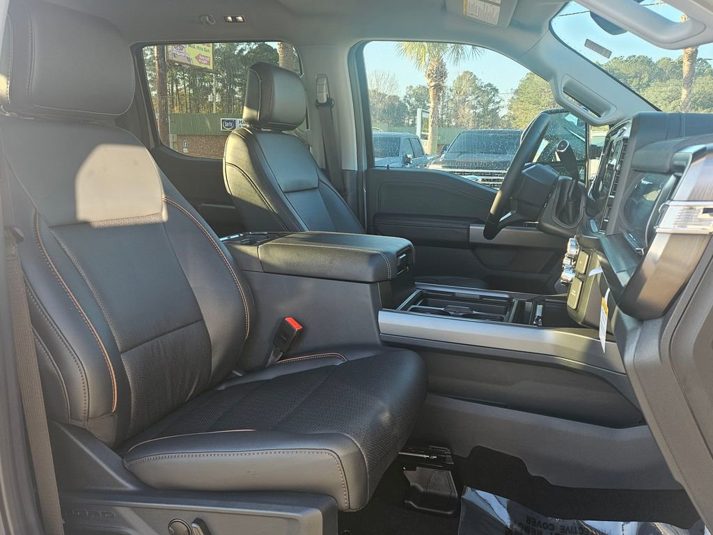 New 2026 Ford F250 Lariat w/ FX4 Off-Road Package image 9