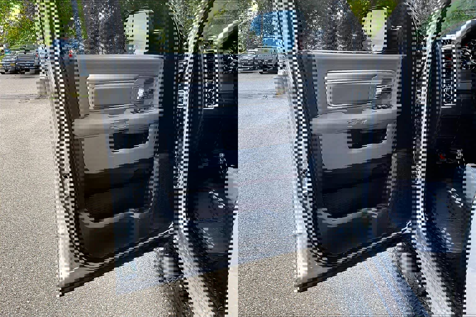 Used 2015 RAM 2500 Big Horn image 21