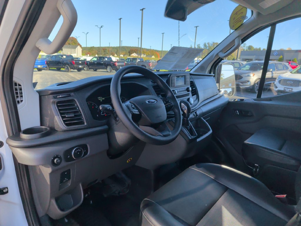 Certified 2024 Ford Transit 150 Low Roof RWD image 9