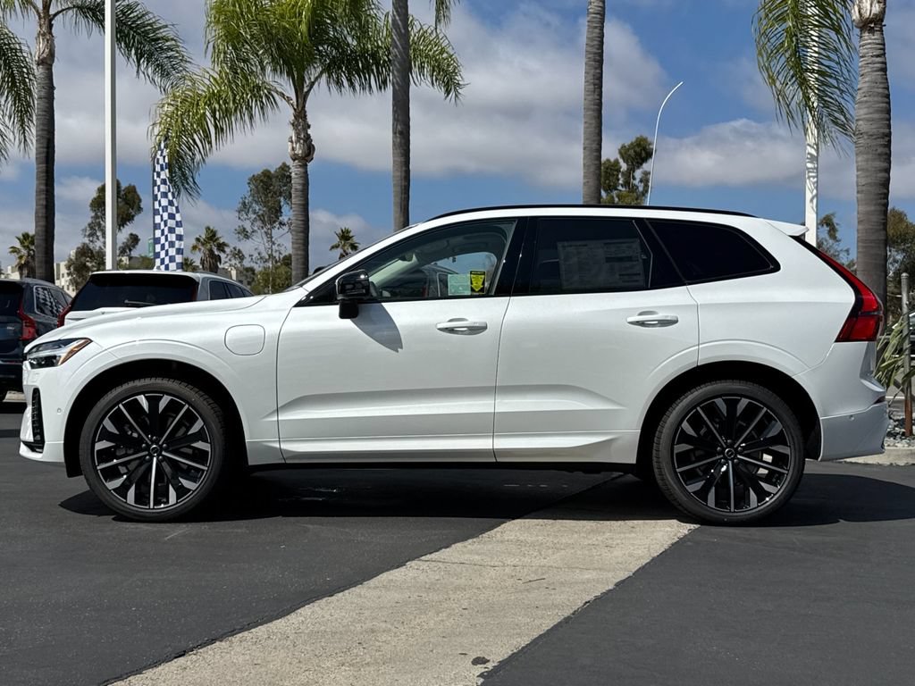 New 2026 Volvo XC60 T8 Ultra w/ Protection Package Premier AWD/4WD image 2