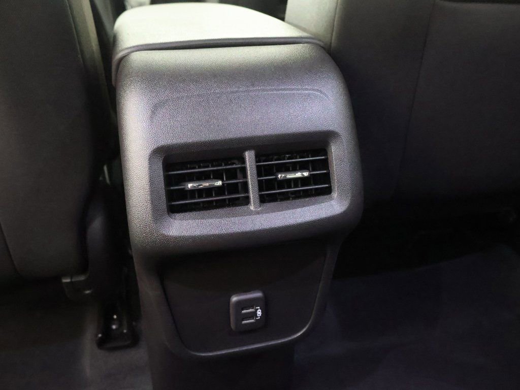 Used 2024 Chevrolet Equinox LT image 44