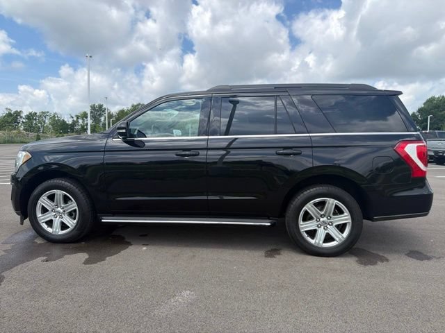 Used 2020 Ford Expedition XLT w/ Equipment Group 202A AWD/4WD image 14