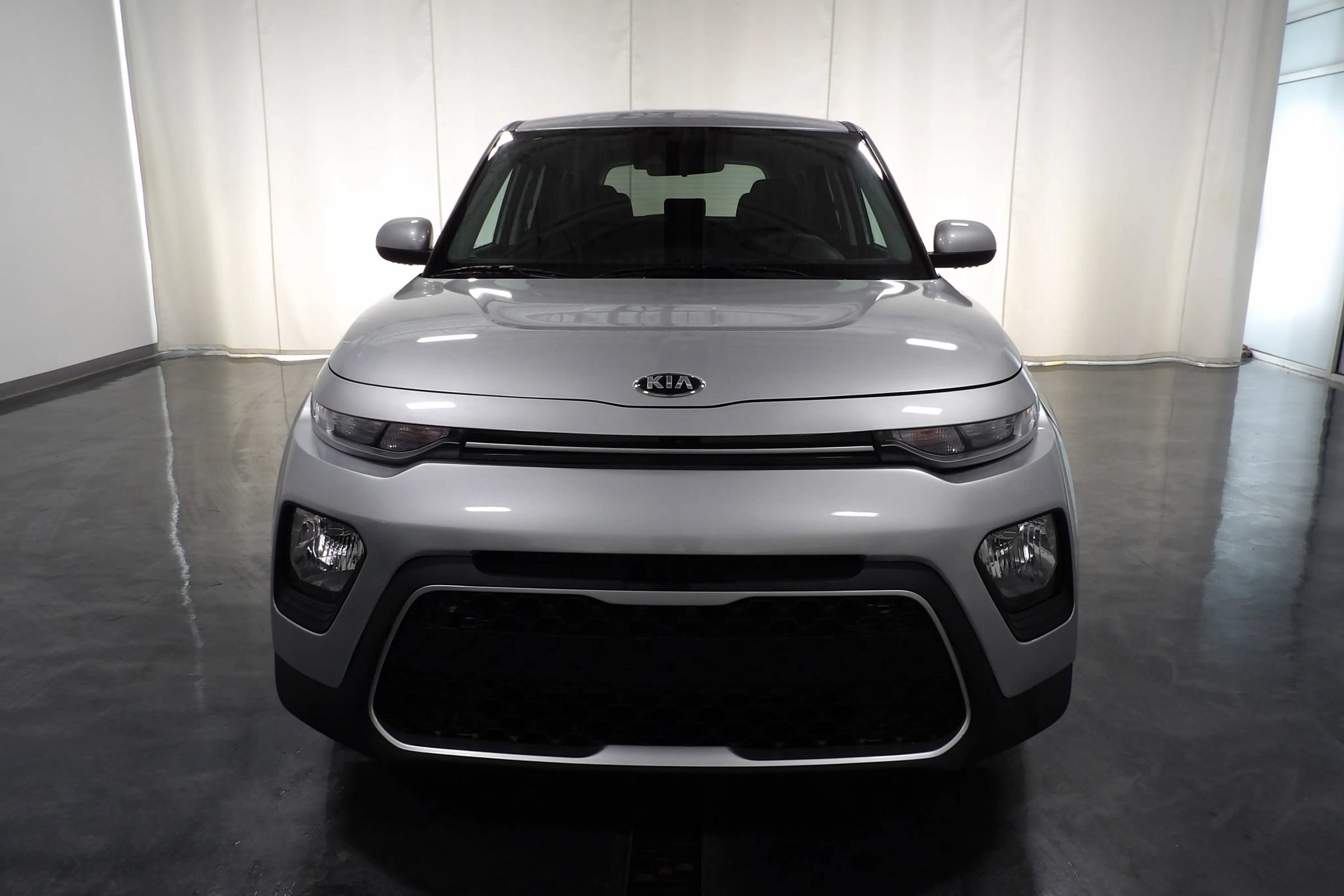 Used 2021 Kia Soul S FWD image 2