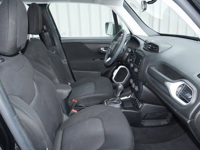 Used 2019 Jeep Renegade Sport image 23