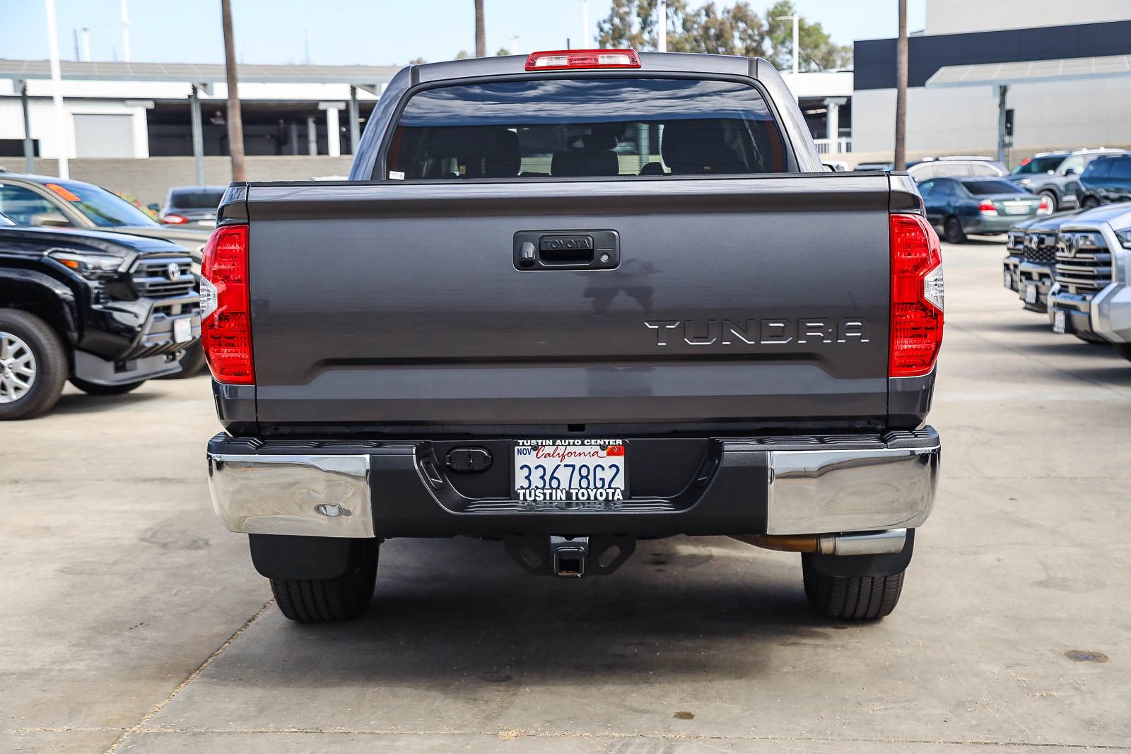 Certified 2018 Toyota Tundra SR5 w/ SR5 Upgrade Package RWD image 5