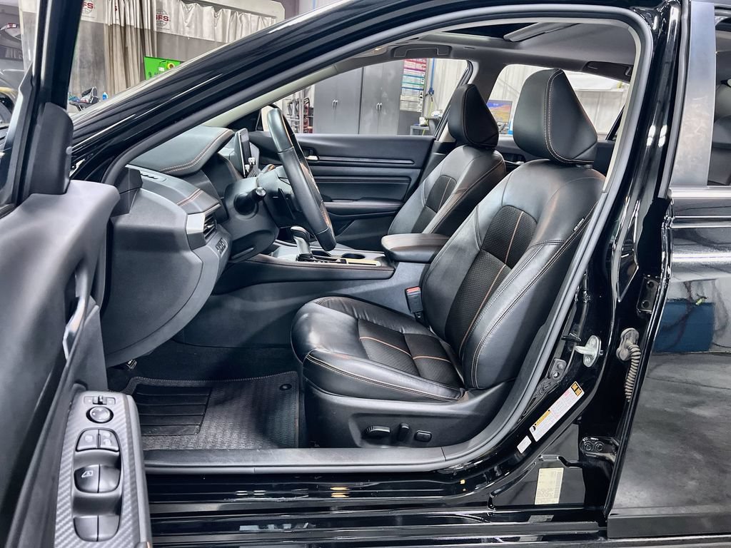 Used 2022 Nissan Altima 2.0 SR FWD image 12