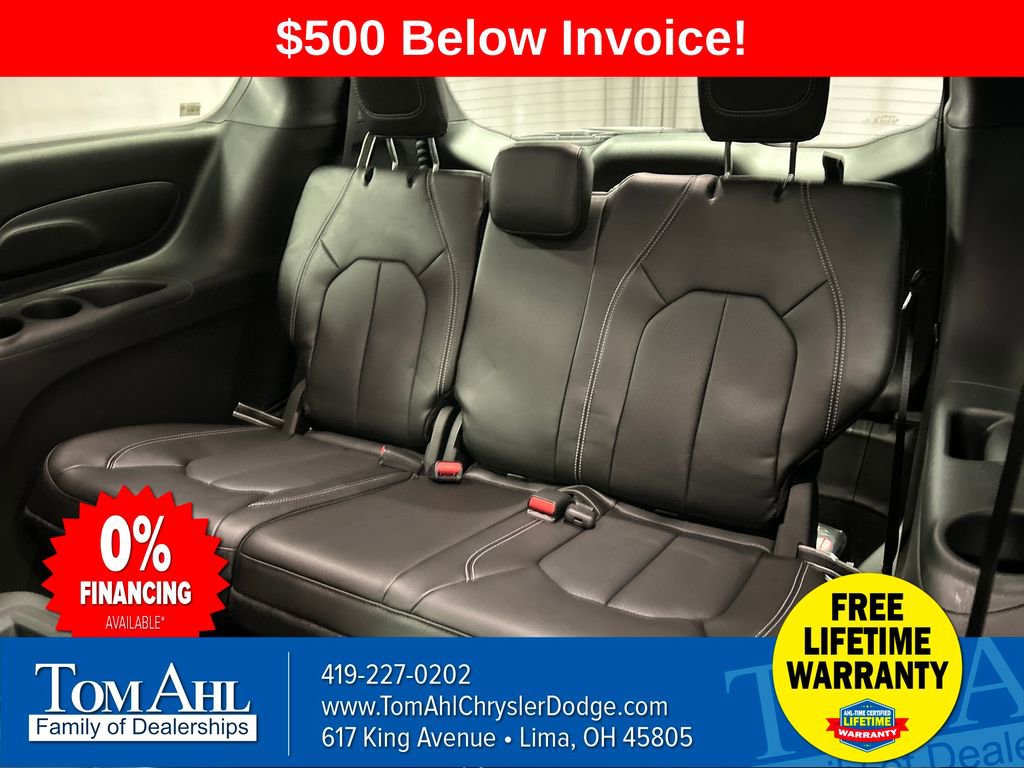 New 2026 Chrysler Pacifica Select image 22