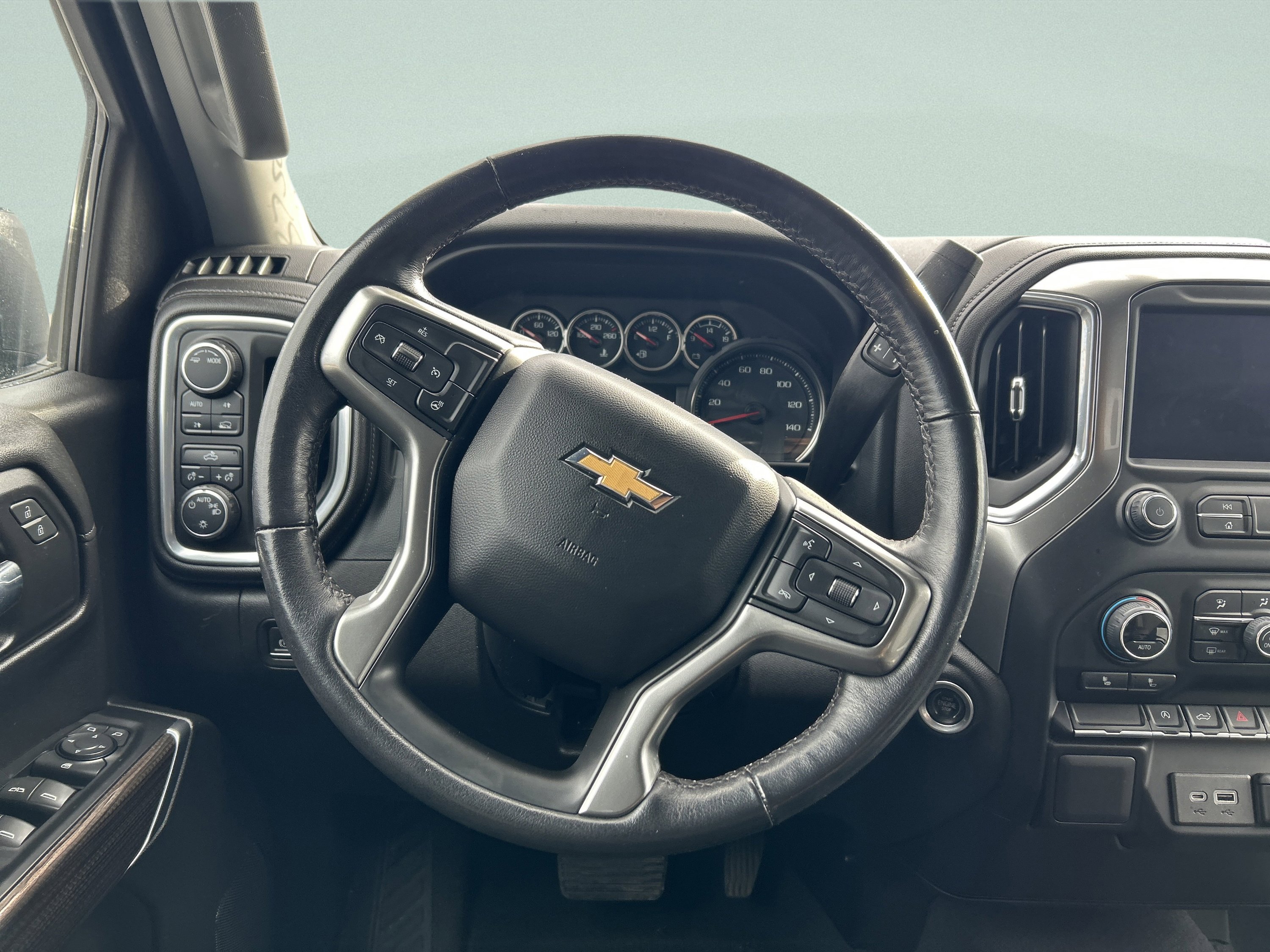Used 2022 Chevrolet Silverado 1500 LT image 19