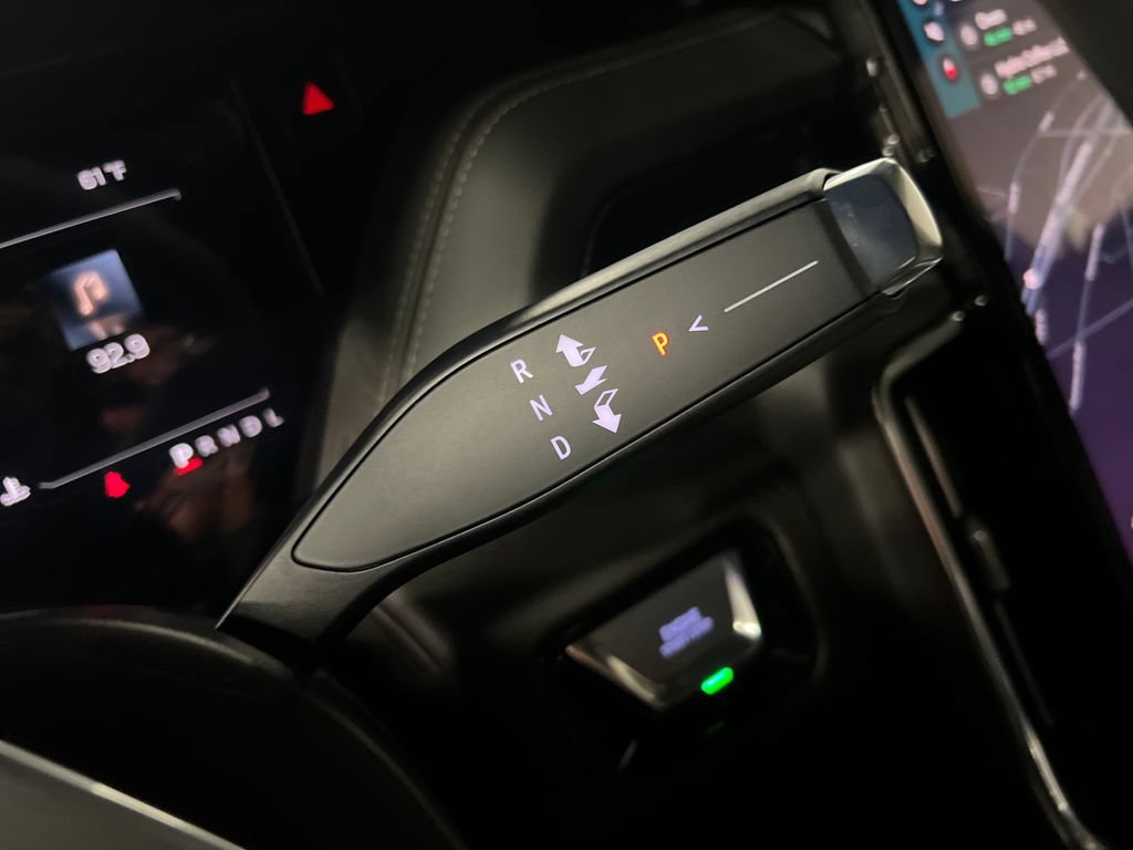 New 2026 GMC Yukon XL Elevation AWD/4WD image 25