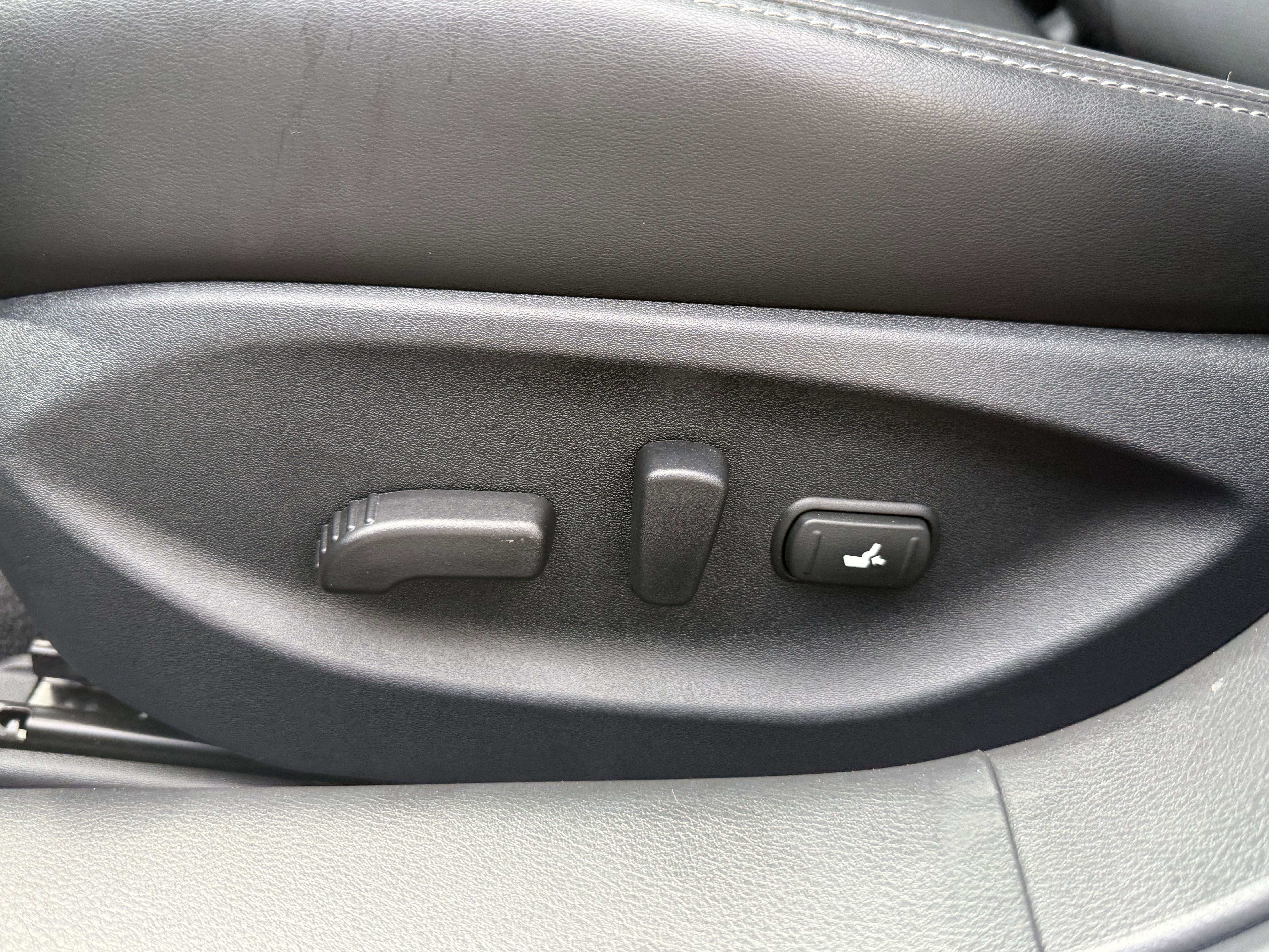 Certified 2023 INFINITI Q50 Luxe w/ Cargo Package image 26