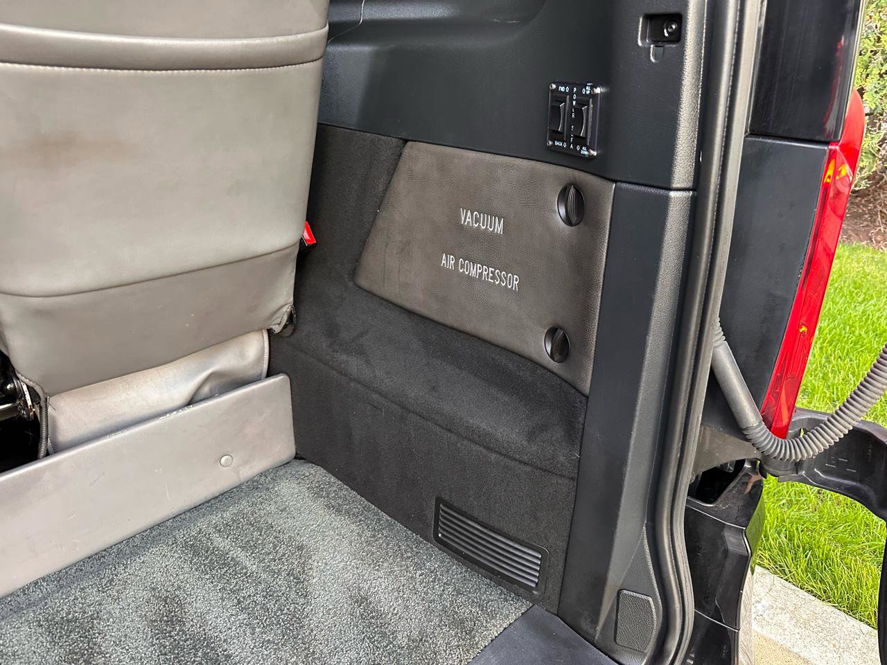 Used 2018 Mercedes-Benz Metris Passenger image 29