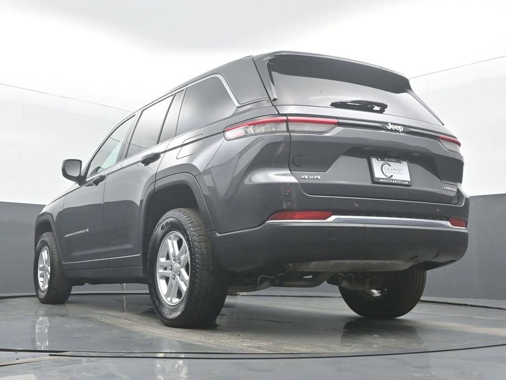 Used 2024 Jeep Grand Cherokee Laredo image 49