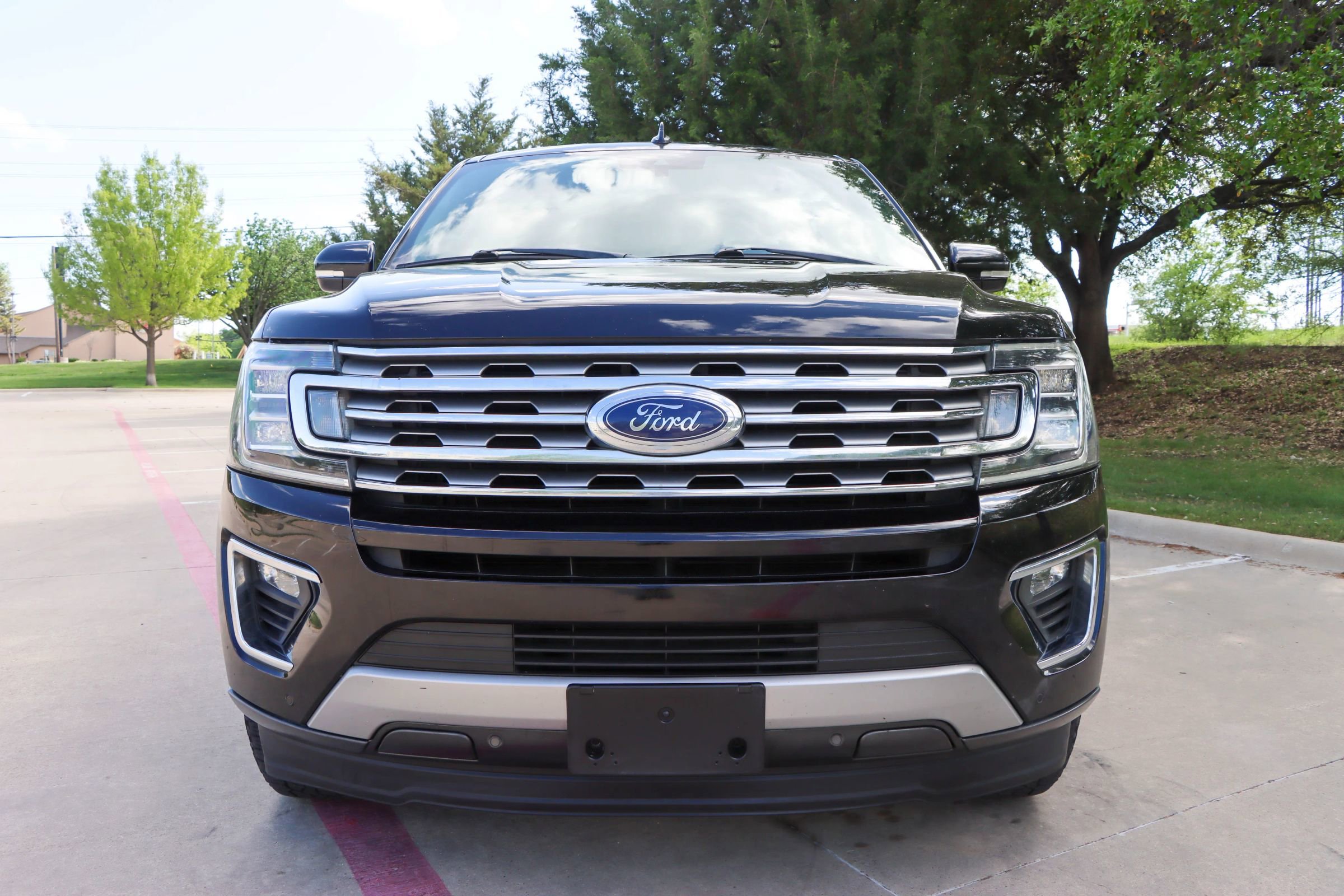 Used 2018 Ford Expedition Max Limited w/ Equipment Group 301A image 2