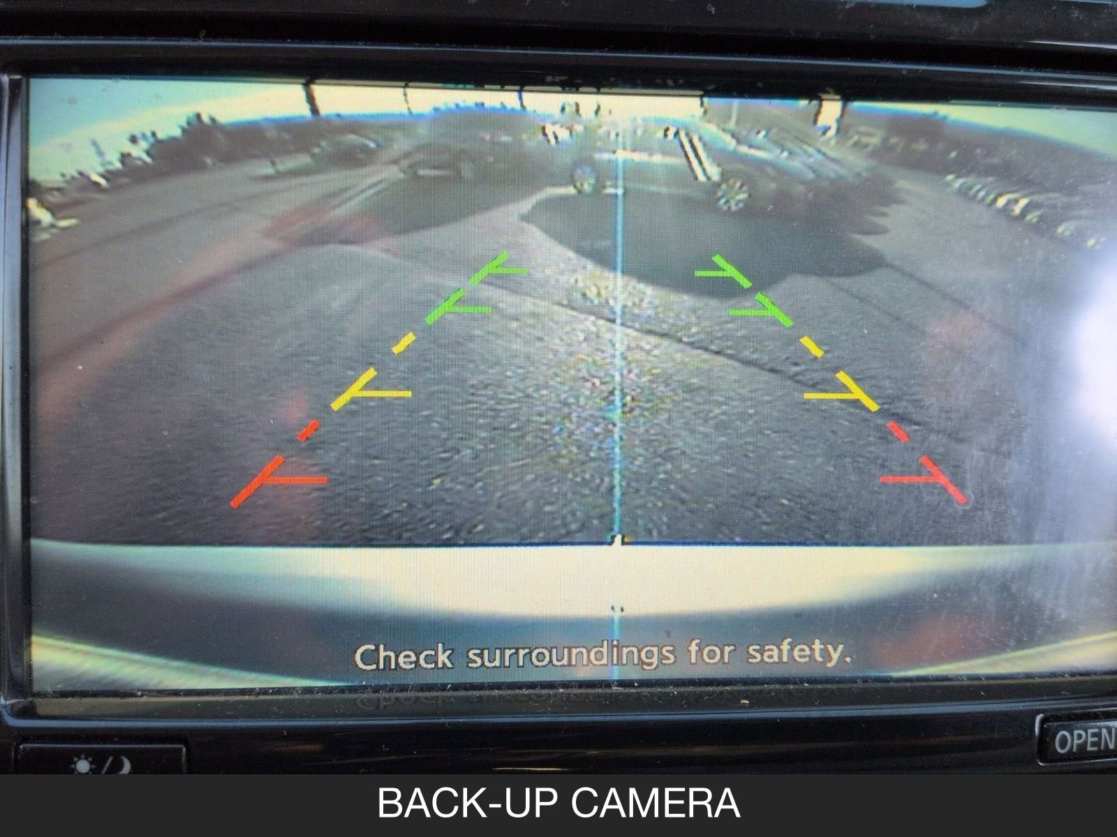 Used 2012 Nissan Leaf SL image 19