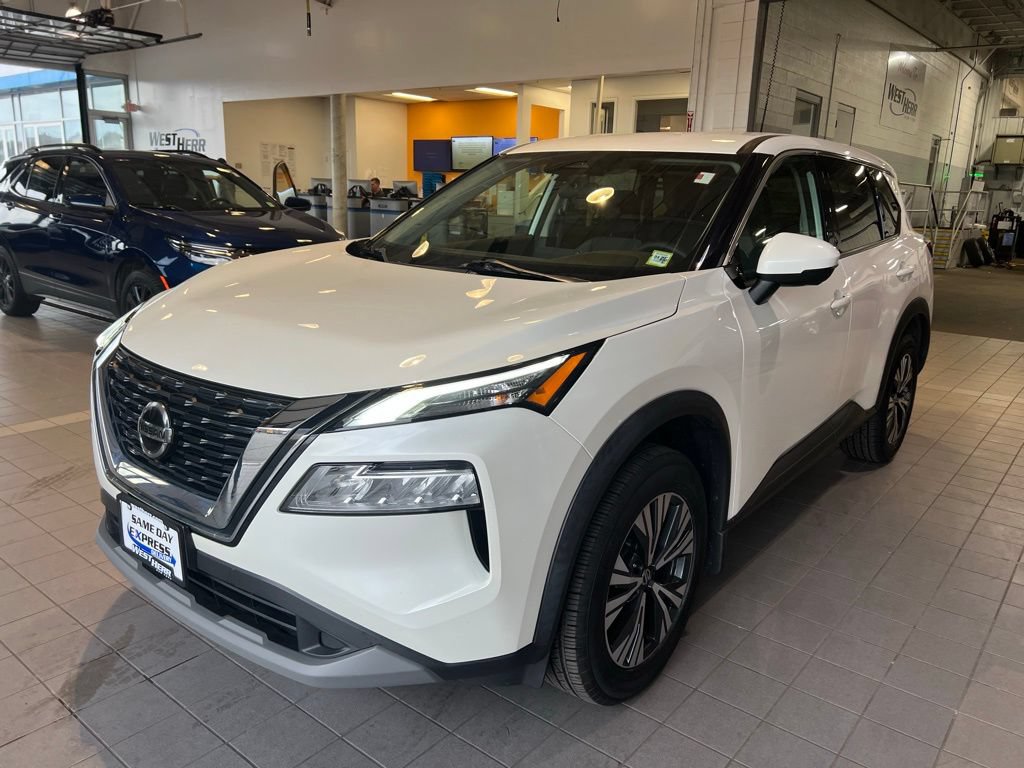Used 2021 Nissan Rogue SV AWD/4WD image 5