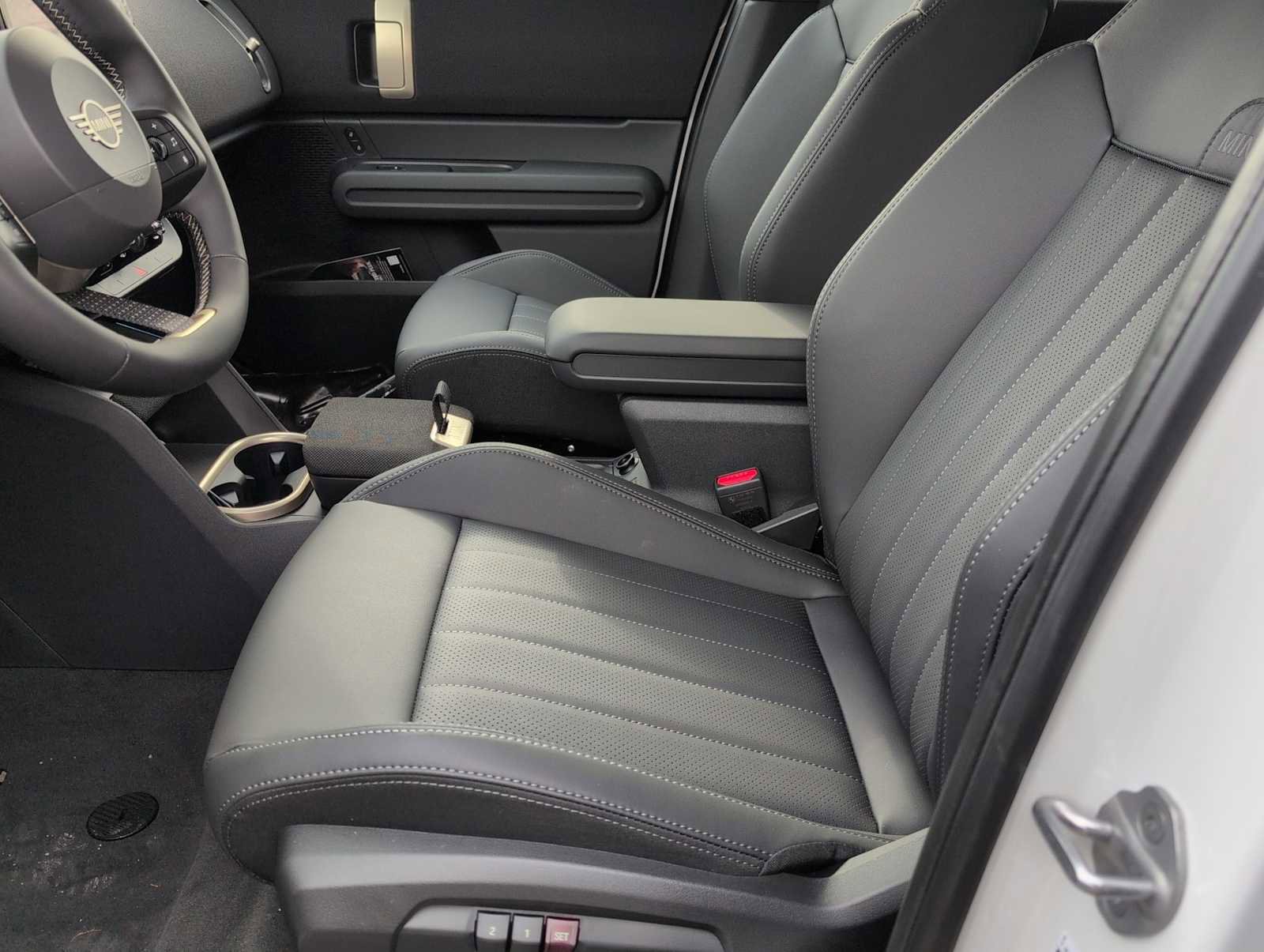 New 2026 MINI Cooper Countryman SE AWD/4WD image 16