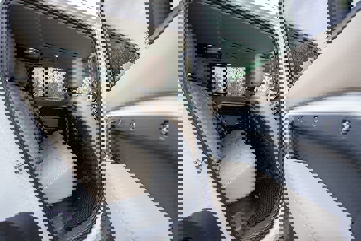 Used 2020 Land Rover Defender 110 S image 22