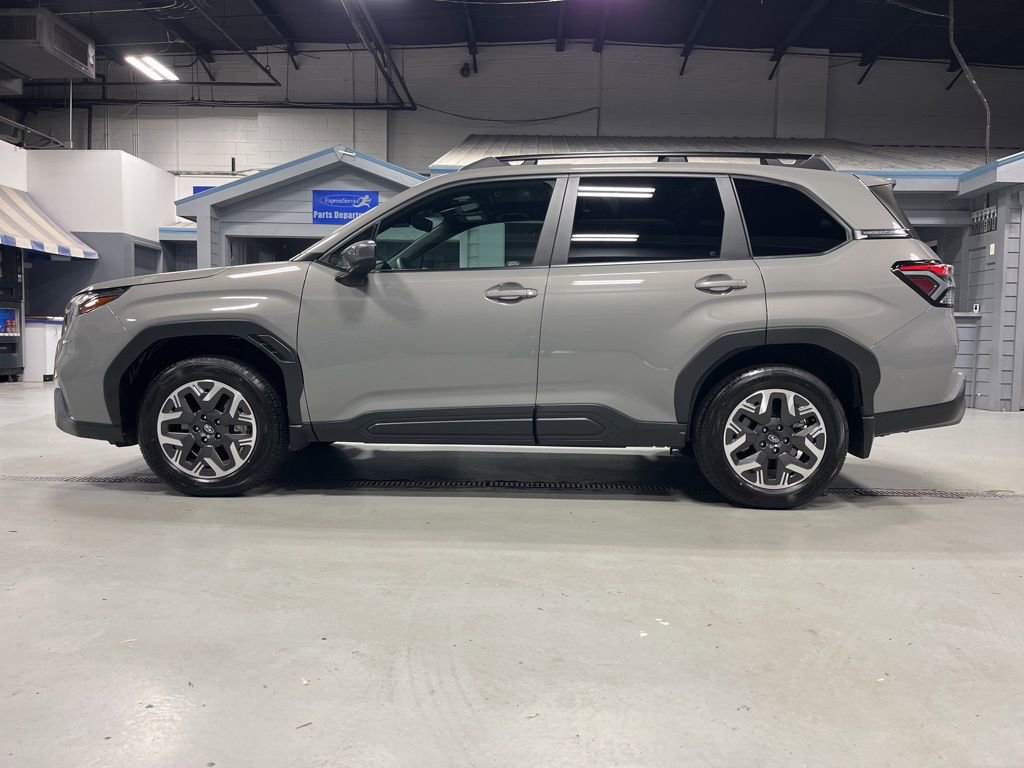 Used 2026 Subaru Forester Premium image 5