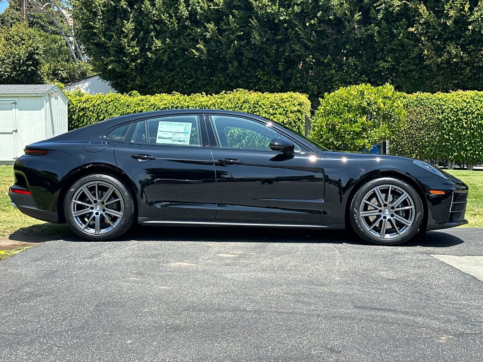New 2025 Porsche Panamera 4 AWD/4WD image 9
