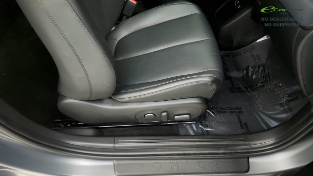Used 2025 Hyundai Ioniq 5 SEL RWD image 36