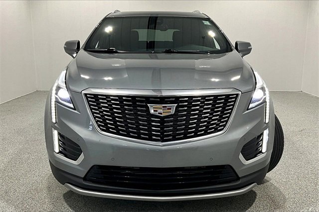 Used 2023 Cadillac XT5 Premium Luxury image 2