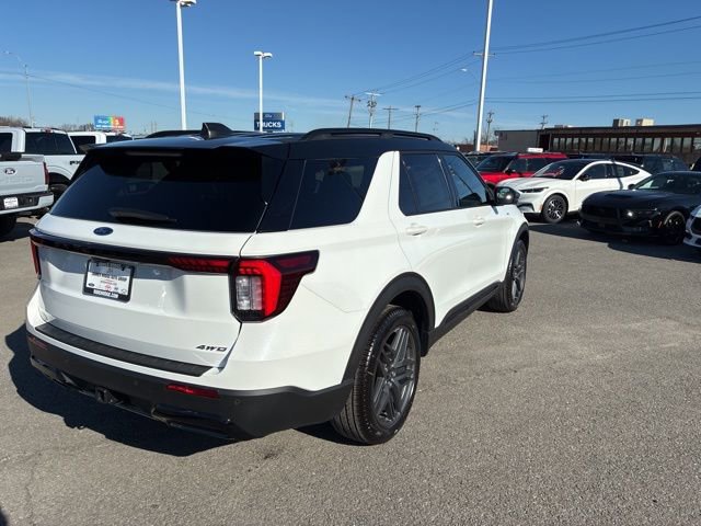 New 2026 Ford Explorer ST-Line w/ ST-Line Street Pack image 5