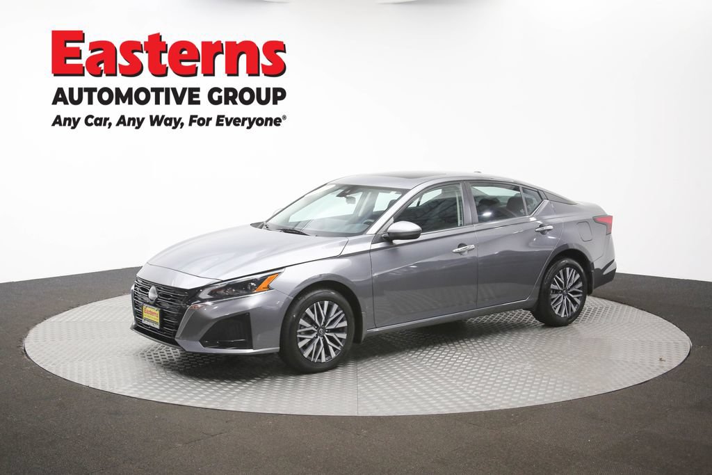 Used 2024 Nissan Altima 2.5 SV w/ SV Premium Package AWD/4WD image 53