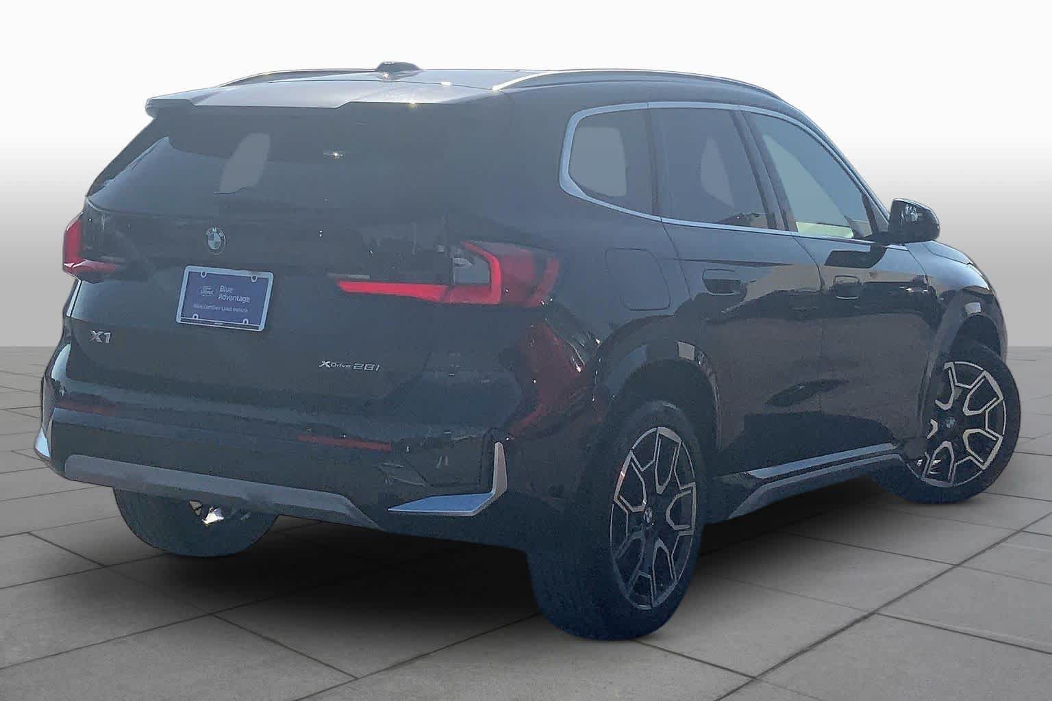 Used 2025 BMW X1 xDrive28i w/ Convenience Package AWD/4WD image 13