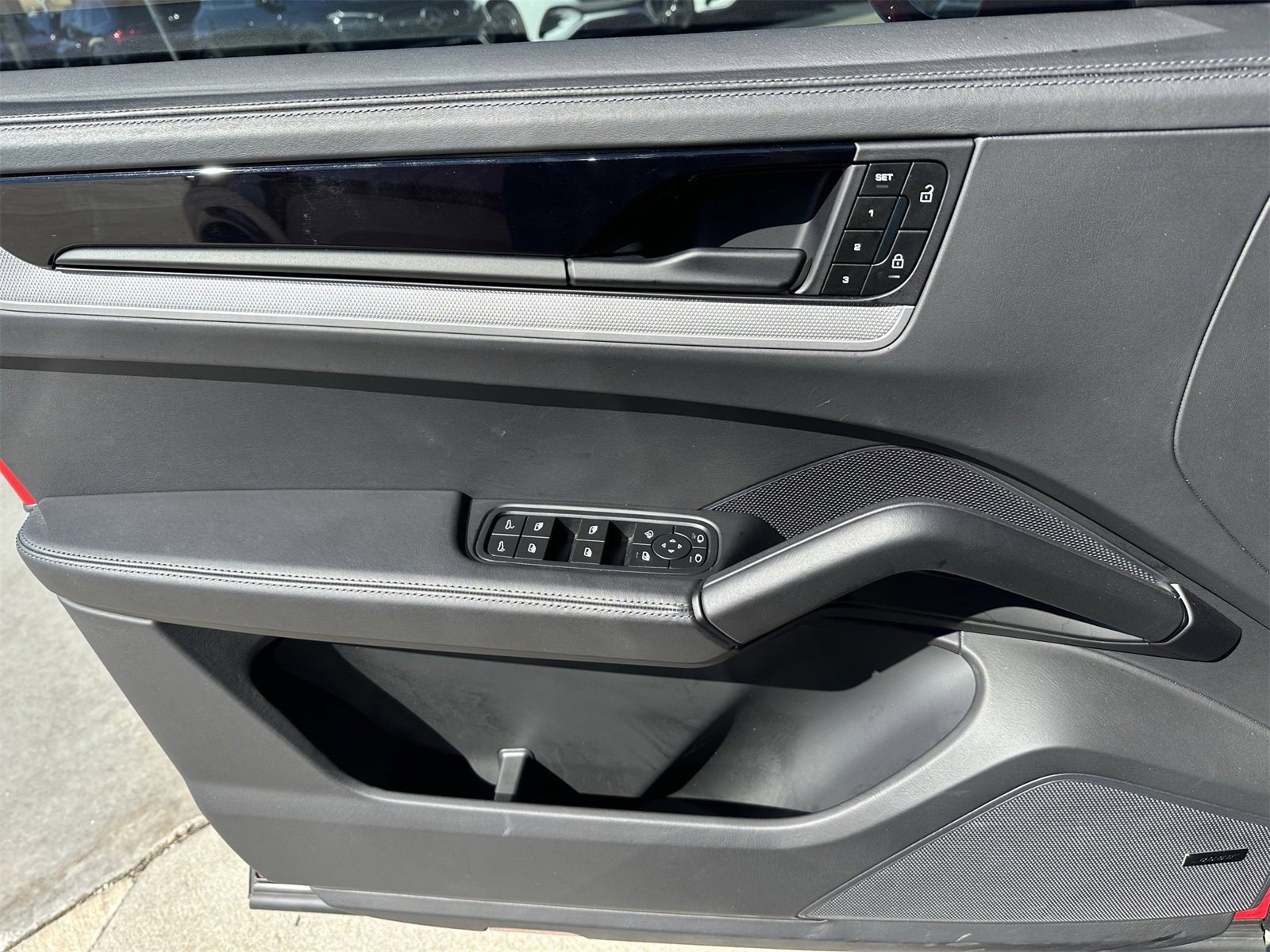 Certified 2024 Porsche Cayenne image 15