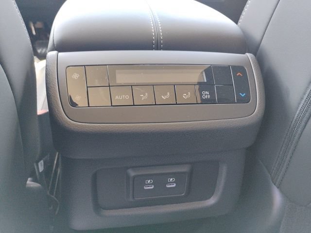 New 2026 Nissan Pathfinder SL AWD/4WD image 14