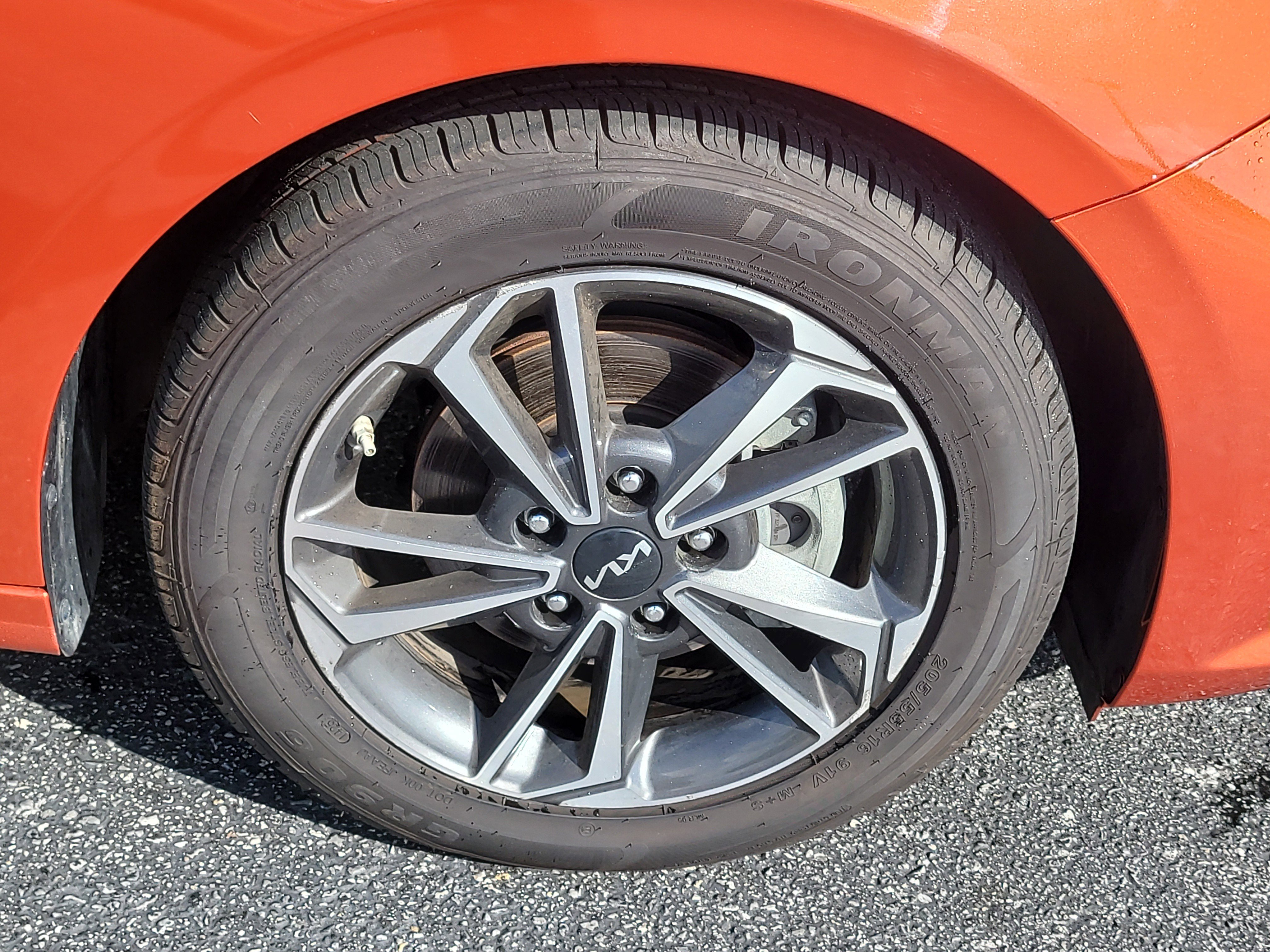 Used 2024 Kia Forte LXS image 10