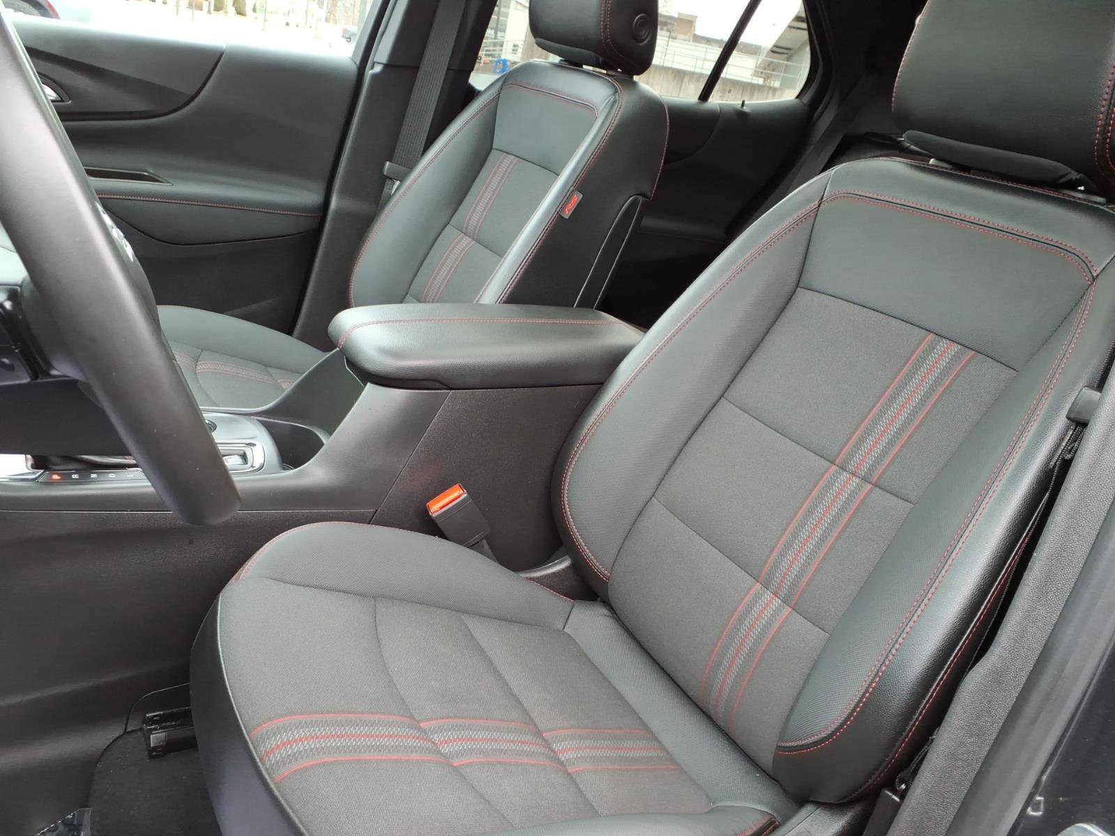 Used 2023 Chevrolet Equinox RS image 11