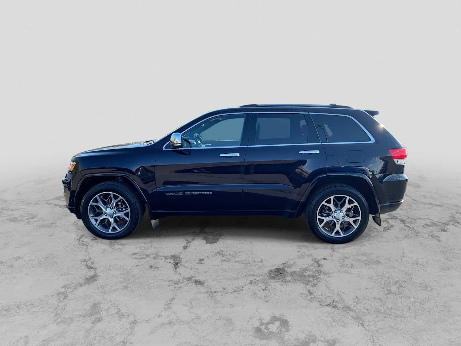 Certified 2021 Jeep Grand Cherokee Overland AWD/4WD image 5