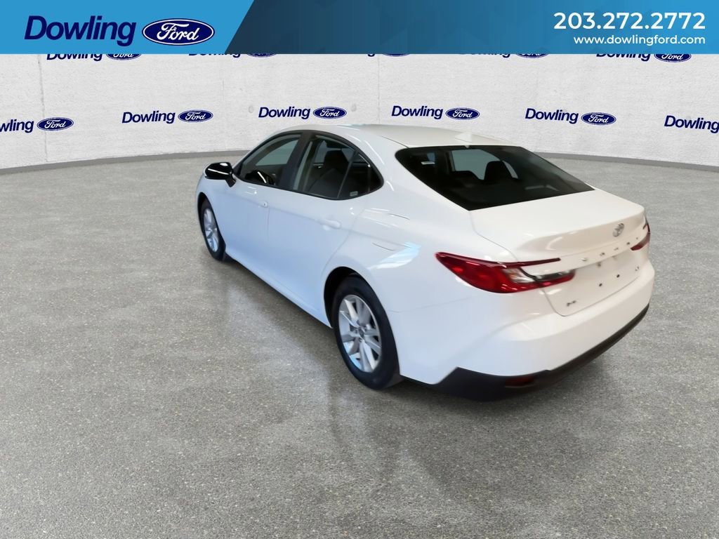 Used 2025 Toyota Camry LE image 8