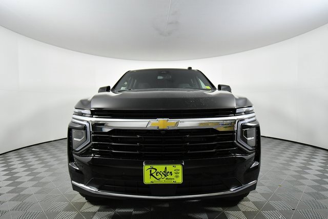 New 2026 Chevrolet Suburban LS image 7
