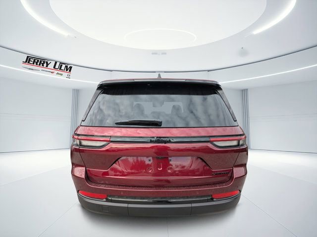 New 2025 Jeep Grand Cherokee Limited w/ Black Appearance Package image 4