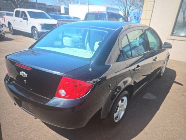 Used 2007 Chevrolet Cobalt LT FWD image 2
